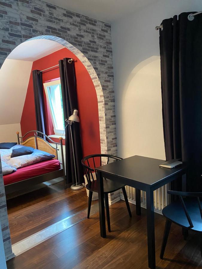 Ein Appartement Und Ein Komfortzimmer In Malsch, Zwischen Karlsruhe, Rastatt Und Baden-Baden Malsch  Esterno foto